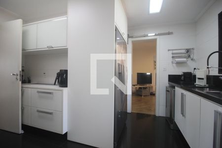 Apartamento à venda com 200m², 4 quartos e 4 vagasCozinha
