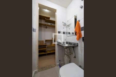 Apartamento à venda com 110m², 3 quartos e 2 vagas Apartamento à venda com 110m², 3 quartos e 2 vagasBanheiro Suíte