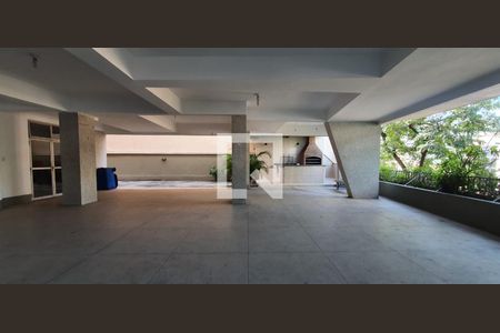 Apartamento à venda com 110m², 3 quartos e 2 vagas Apartamento à venda com 110m², 3 quartos e 2 vagasÁrea Comum - Playground