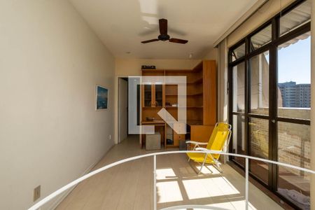 Apartamento à venda com 110m², 3 quartos e 2 vagas Apartamento à venda com 110m², 3 quartos e 2 vagasSala 2