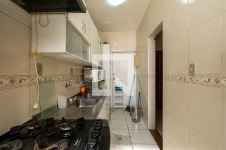 Apartamento à venda com 110m², 3 quartos e 2 vagas Apartamento à venda com 110m², 3 quartos e 2 vagasCozinha