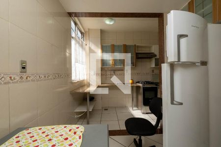 Apartamento à venda com 110m², 3 quartos e 2 vagas Apartamento à venda com 110m², 3 quartos e 2 vagasCozinha