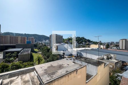 Apartamento à venda com 110m², 3 quartos e 2 vagas Apartamento à venda com 110m², 3 quartos e 2 vagasSala 2 Varanda Vista