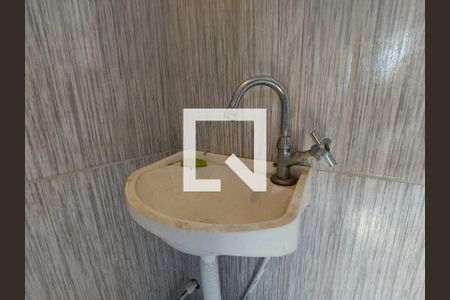 Banheiro de Serviço de apartamento para alugar com 2 quartos, 56m² em Engenho de Dentro, Rio de Janeiro