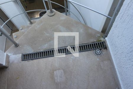 Casa à venda com 130m², 2 quartos e 1 vagaÁrea de Serviço