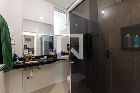 Apartamento à venda com 60m², 2 quartos e 1 vaga Apartamento à venda com 60m², 2 quartos e 1 vagaBanheiro