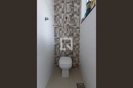 Apartamento à venda com 60m², 2 quartos e 1 vaga Apartamento à venda com 60m², 2 quartos e 1 vagaBanheiro de serviço