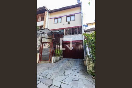 Apartamento para alugar com 245m², 3 quartos e 2 vagasFachada