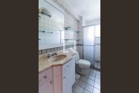 Apartamento para alugar com 245m², 3 quartos e 2 vagasBanheiro