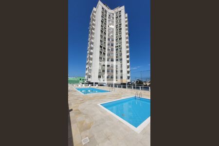 Apartamento à venda com 64m², 2 quartos e 1 vaga Apartamento à venda com 64m², 2 quartos e 1 vagaÁrea comum - Piscina