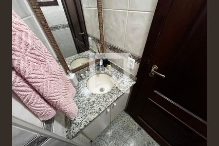 Lavabo de casa para alugar com 3 quartos, 250m² em Vila Paiva, São Paulo