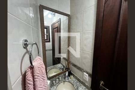Lavabo de casa para alugar com 3 quartos, 250m² em Vila Paiva, São Paulo