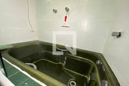 Casa à venda com 600m², 6 quartos e 10 vagasBanheiro - Suite 