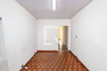 Sala de casa à venda com 6 quartos, 210m² em Vila Ivone, São Paulo