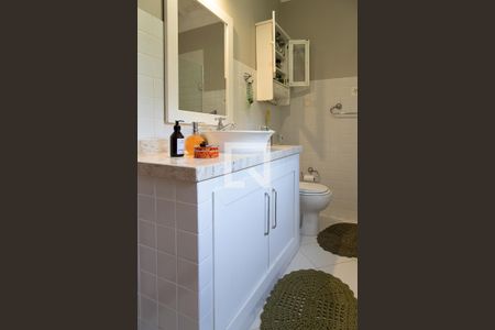 Casa de condomínio para alugar com 300m², 3 quartos e 2 vagas Casa de condomínio para alugar com 300m², 3 quartos e 2 vagasBanheiro da suíte 3