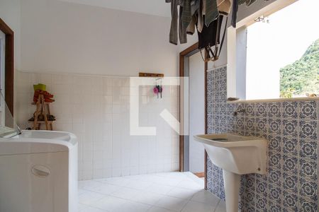 Casa de condomínio para alugar com 300m², 3 quartos e 2 vagas Casa de condomínio para alugar com 300m², 3 quartos e 2 vagasÁrea de serviço