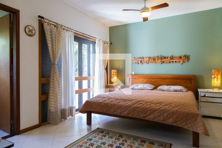 Casa de condomínio para alugar com 300m², 3 quartos e 2 vagas Casa de condomínio para alugar com 300m², 3 quartos e 2 vagasSuíte 3