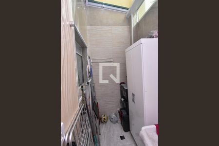 Apartamento à venda com 75m², 2 quartos e 1 vaga Apartamento à venda com 75m², 2 quartos e 1 vagaÁrea de Serviço