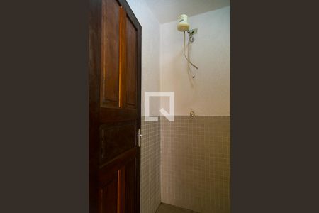 Casa à venda com 110m², 2 quartos e 2 vagas Casa à venda com 110m², 2 quartos e 2 vagasBanheiro de Serviço