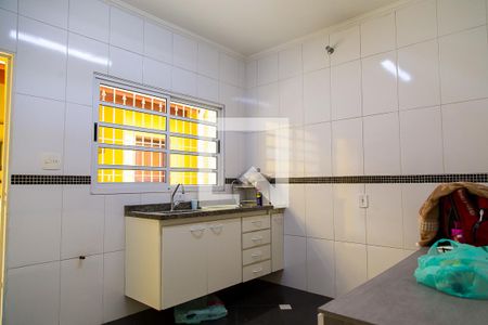 Casa à venda com 110m², 2 quartos e 2 vagas Casa à venda com 110m², 2 quartos e 2 vagasCozinha