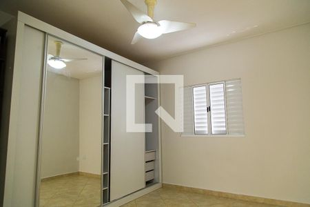 Casa à venda com 110m², 2 quartos e 2 vagas Casa à venda com 110m², 2 quartos e 2 vagasQuarto 2