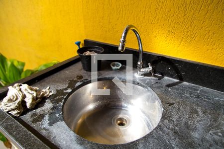 Casa à venda com 110m², 2 quartos e 2 vagas Casa à venda com 110m², 2 quartos e 2 vagasQuintal - Torneira