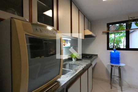 Apartamento à venda com 142m², 3 quartos e 2 vagas Apartamento à venda com 142m², 3 quartos e 2 vagasCozinha