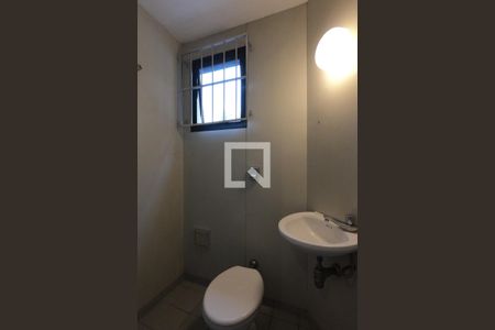 Apartamento à venda com 142m², 3 quartos e 2 vagas Apartamento à venda com 142m², 3 quartos e 2 vagasÁrea de Serviço