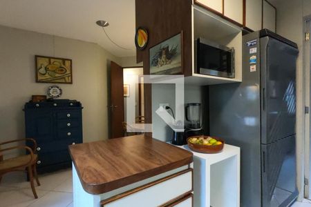Apartamento à venda com 142m², 3 quartos e 2 vagas Apartamento à venda com 142m², 3 quartos e 2 vagasCozinha
