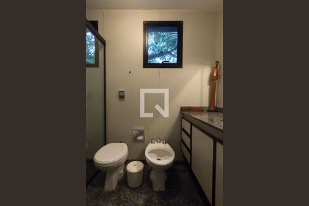 Apartamento à venda com 142m², 3 quartos e 2 vagas Apartamento à venda com 142m², 3 quartos e 2 vagasBanheiro da Suíte 1