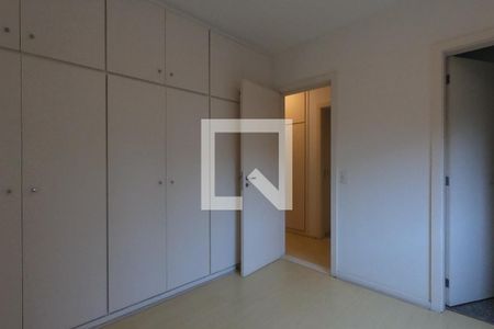 Apartamento à venda com 142m², 3 quartos e 2 vagas Apartamento à venda com 142m², 3 quartos e 2 vagasBanheiro da Suíte 2