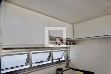Apartamento à venda com 230m², 3 quartos e 2 vagas Apartamento à venda com 230m², 3 quartos e 2 vagasCozinha