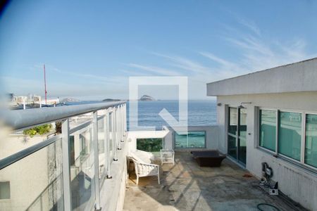 Apartamento à venda com 230m², 3 quartos e 2 vagas