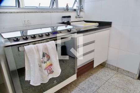 Apartamento à venda com 230m², 3 quartos e 2 vagas Apartamento à venda com 230m², 3 quartos e 2 vagasCozinha