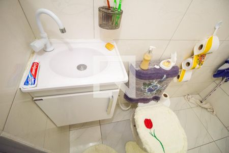 Casa à venda com 120m², 3 quartos e sem vaga Casa à venda com 120m², 3 quartos e sem vagaCasa  2 - Banheiro