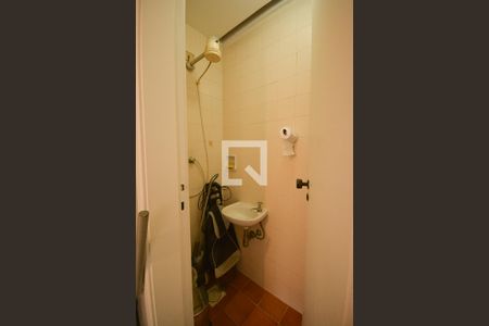 Apartamento à venda com 120m², 2 quartos e 1 vagaBanheiro de Serviço