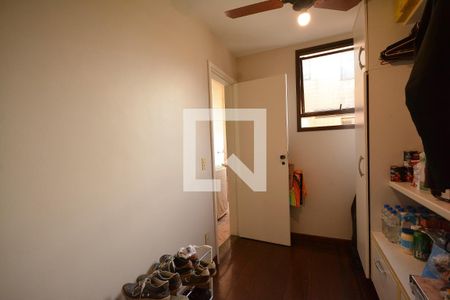 Apartamento à venda com 120m², 2 quartos e 1 vagaQuarto de Serviço