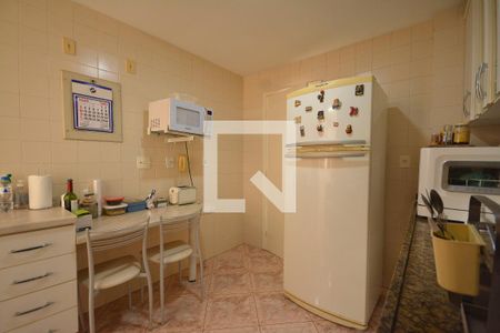 Apartamento à venda com 120m², 2 quartos e 1 vagaCozinha