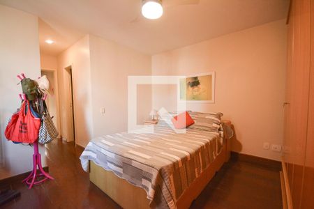 Apartamento à venda com 120m², 2 quartos e 1 vagaQuarto com suite