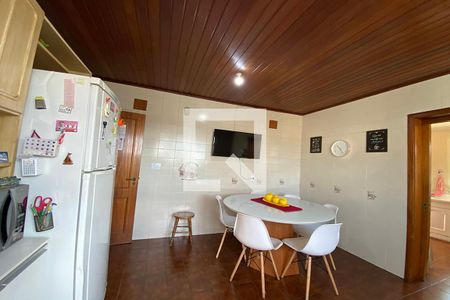 Casa à venda com 445m², 5 quartos e 6 vagasCozinha