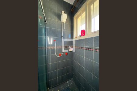 Casa à venda com 445m², 5 quartos e 6 vagasBox do Banheiro Social