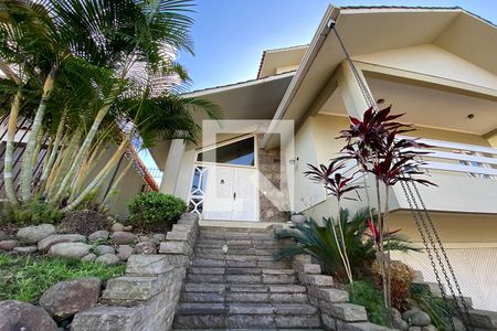 Casa à venda com 445m², 5 quartos e 6 vagasÁrea Externa