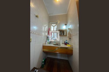 Casa à venda com 445m², 5 quartos e 6 vagasLavabo