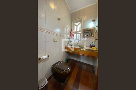 Casa à venda com 445m², 5 quartos e 6 vagasLavabo