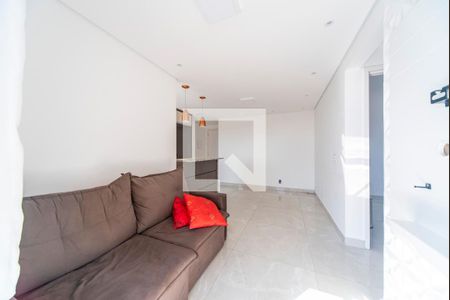 Sala de apartamento para alugar com 2 quartos, 49m² em Vila Eldízia, Santo André