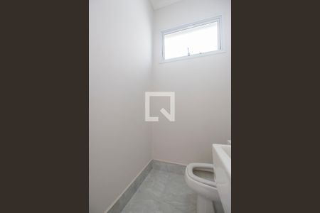 Casa de condomínio à venda com 470m², 5 quartos e 4 vagasLavabo