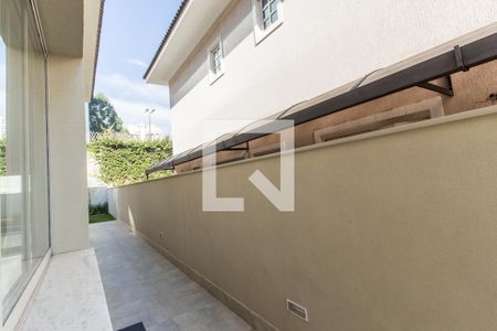 Casa de condomínio à venda com 470m², 5 quartos e 4 vagasVista da Sala