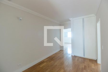 Casa de condomínio à venda com 470m², 5 quartos e 4 vagasSala/Quarto