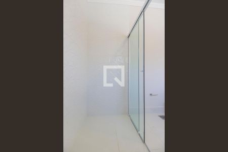 Casa de condomínio à venda com 470m², 5 quartos e 4 vagasBanheiro da Suíte 4