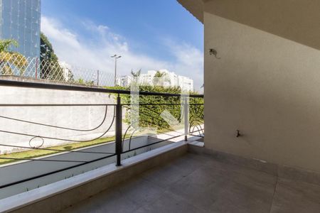 Casa de condomínio à venda com 470m², 5 quartos e 4 vagasvaranda